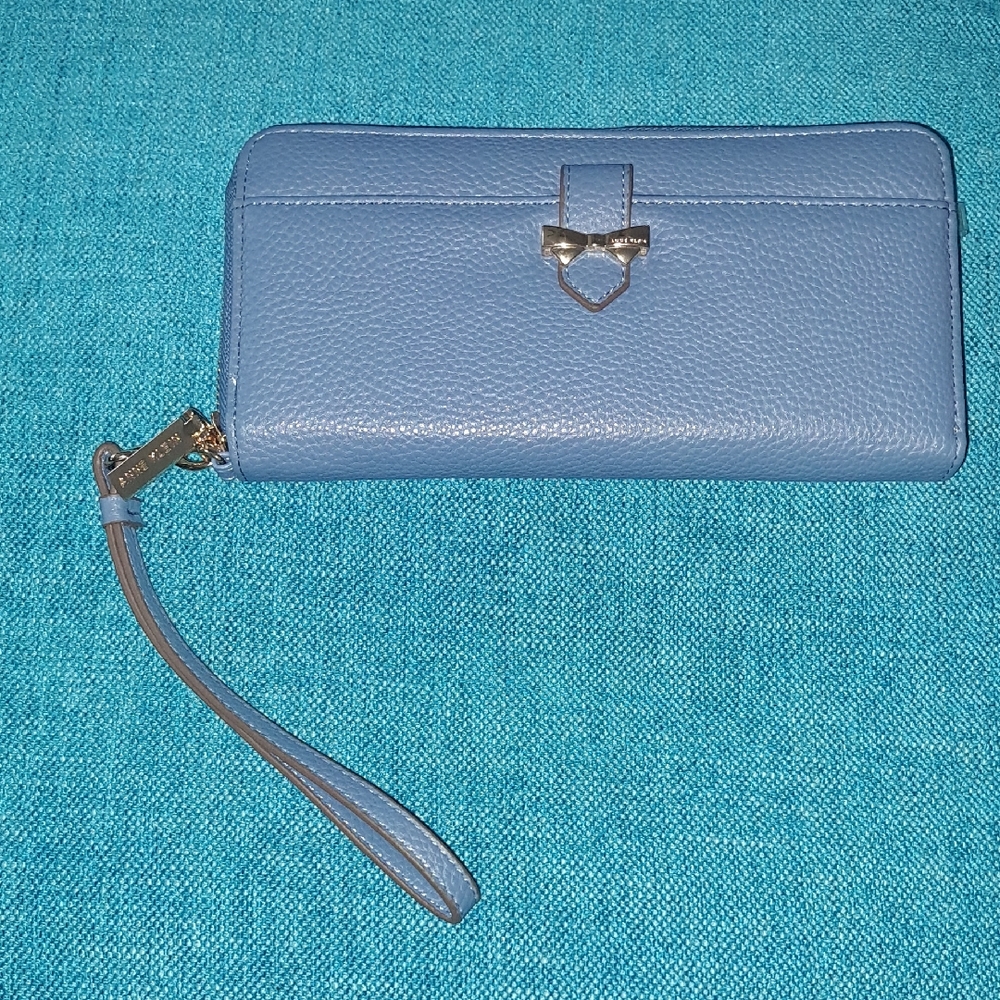 Anne Klein Blue Leather Wristlet Wallet. New.